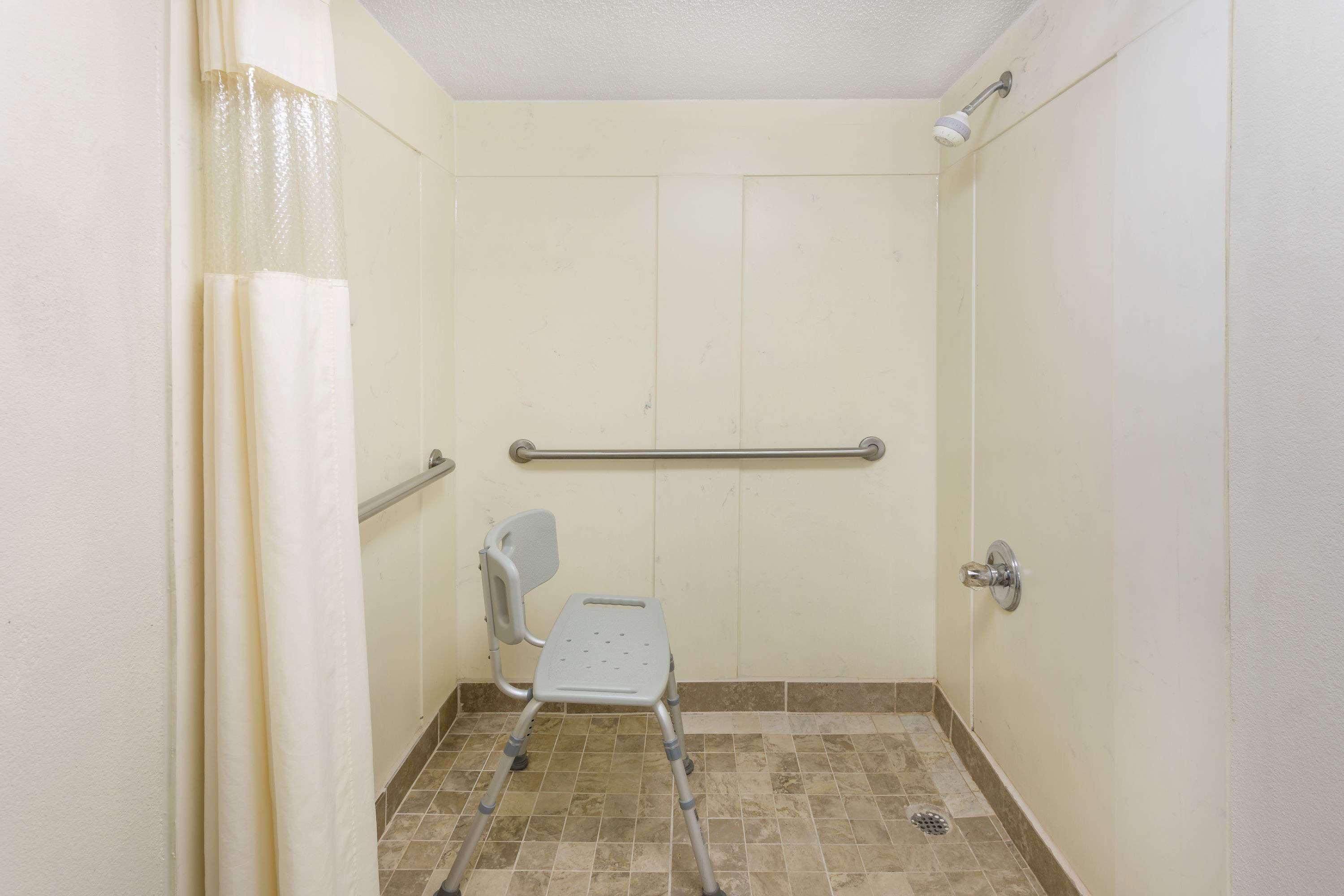 Days Inn By Wyndham Orangeburg South מראה חיצוני תמונה